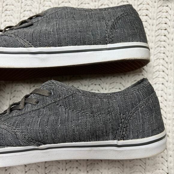Vans| Woman’s lace up gray canvas low top sneakers - Picture 3 of 9
